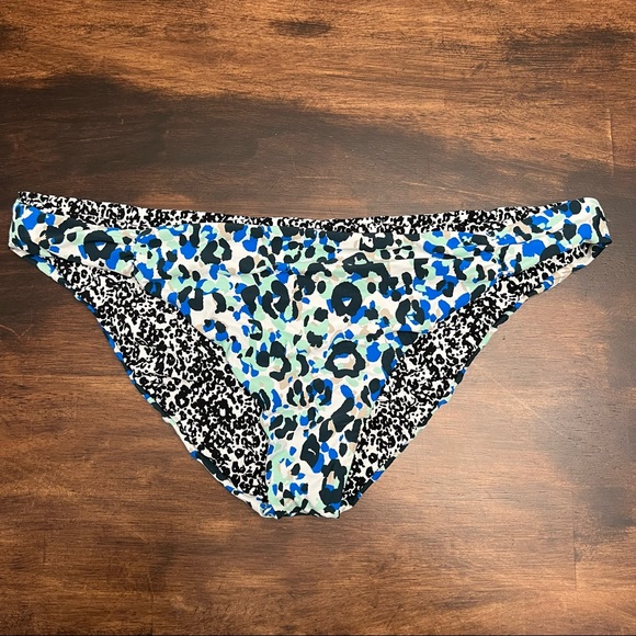 Splendid Tropic Spots Reversible Retro Bottom size large - Picture 7 of 10